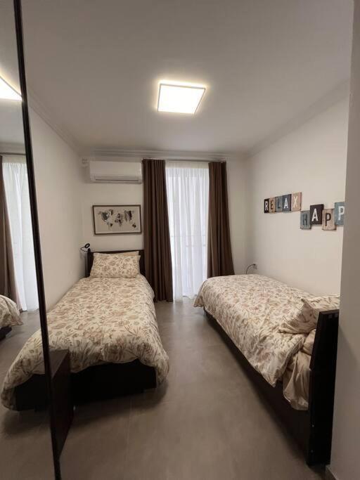 3 Bedroom Seaside Luxury Accommodation - Sleeps 8 เซนต์พอลส์เบย์ ภายนอก รูปภาพ